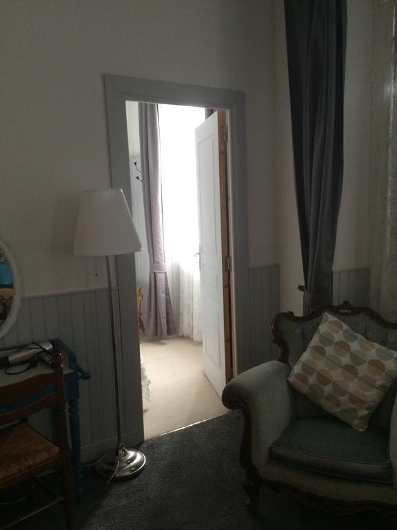 Le Petit Dragon Rouge Hotell Miers Eksteriør bilde